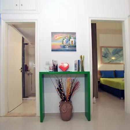 Stroll To The Center From An Elegant & Comfortable * Chania (Crete)