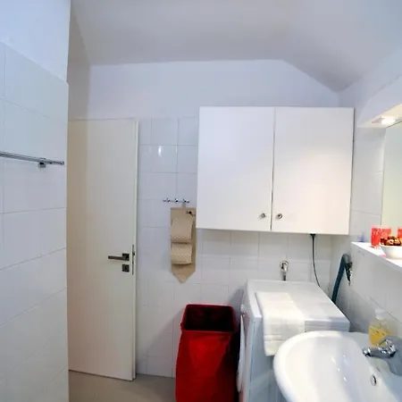 Stroll To The Center From An Elegant & Comfortable *