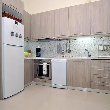 Stroll To The Center From An Elegant & Comfortable * Chania (Crete)